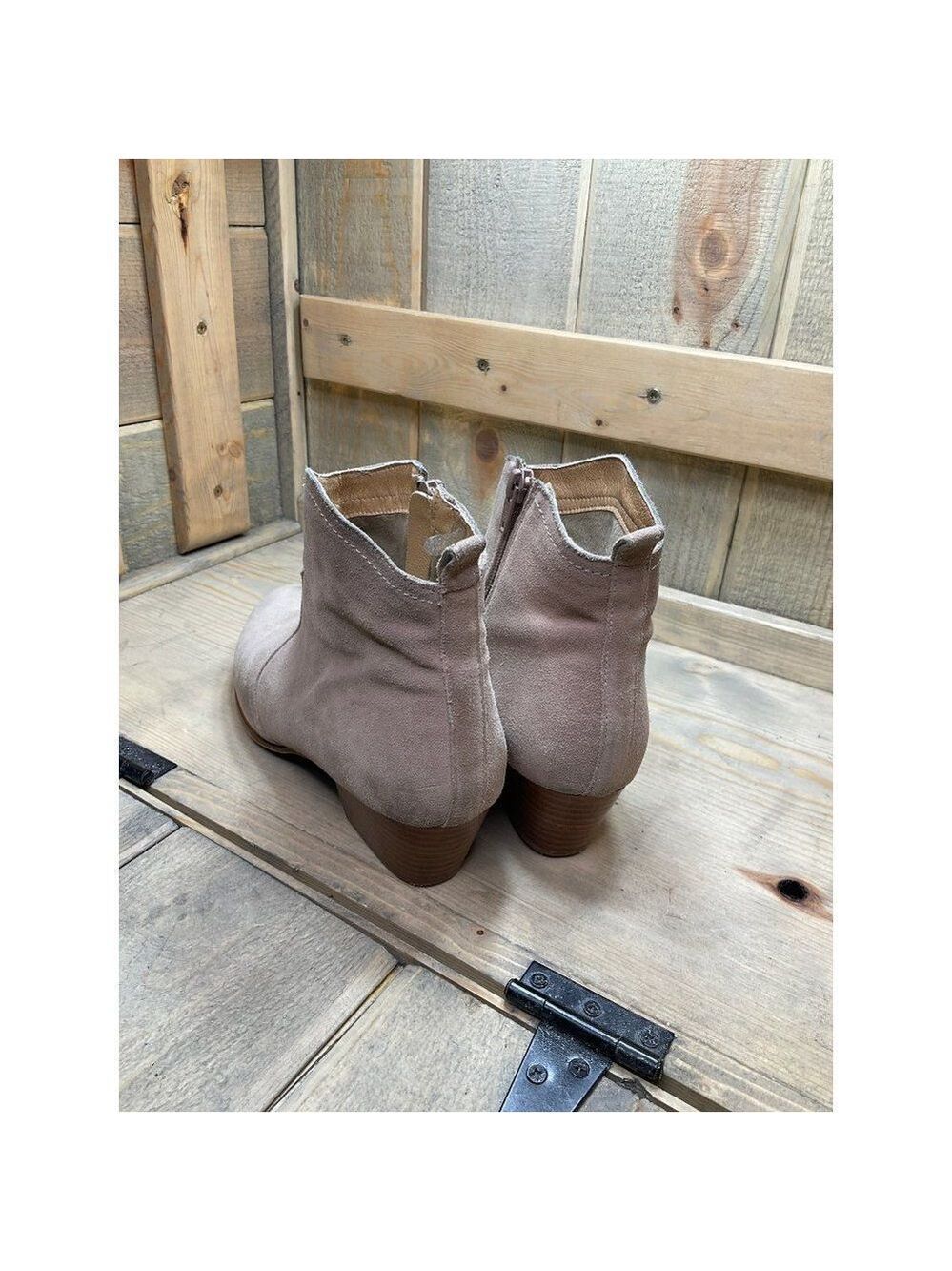 Anthropologie Light Beige Suede Booties for Fall EU 40 US9 few light marks - Picture 5 of 9